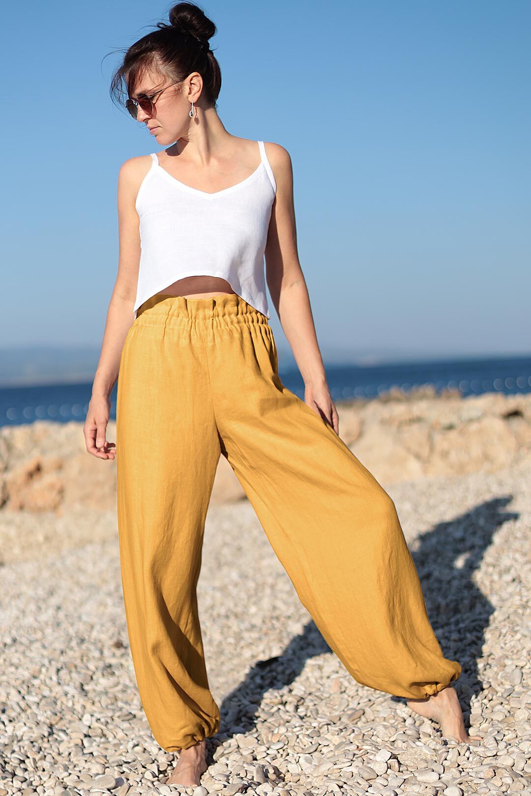 Slimming linen harem pants